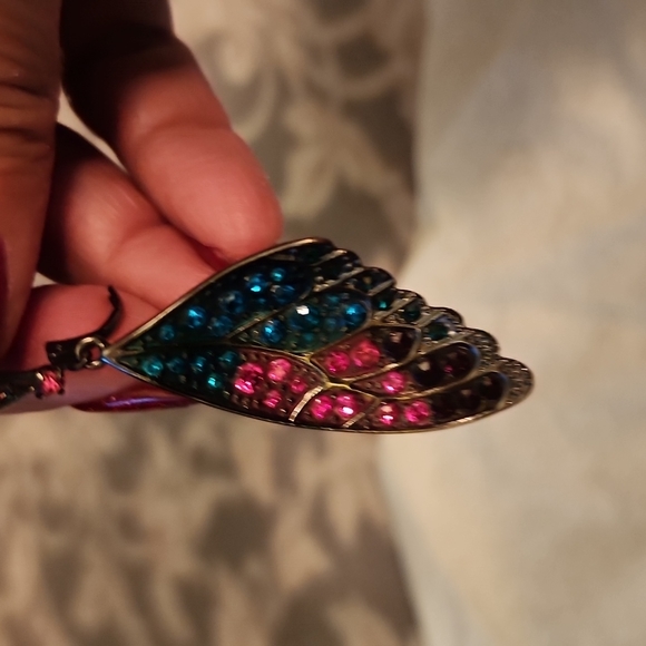 Betsy Johnson Earings - Picture 4 of 12